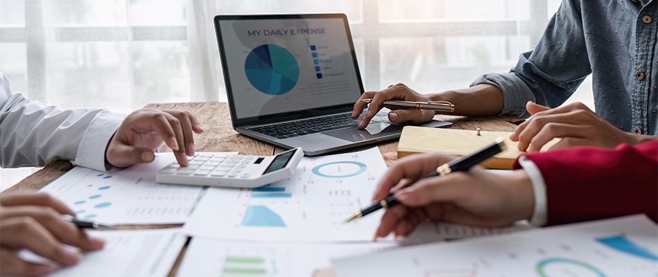 what jobs you can do with a business management degree