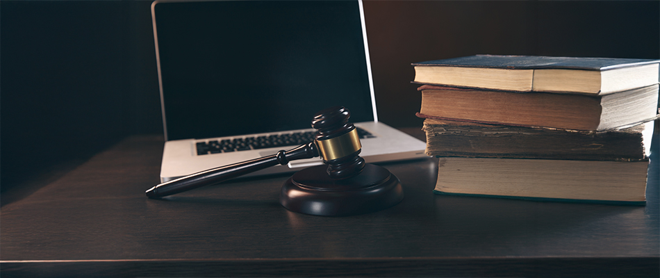 The Pros and Cons of Studying an Online LLB Programme Pros and Cons of Online LLB