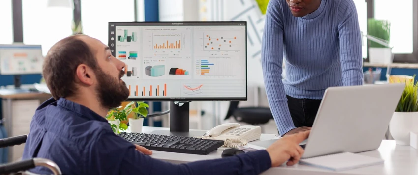 Learner building data analytics and AI skills using business dashboards