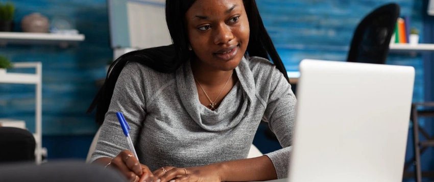 Working professional studying an online Master of Public Management
